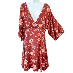NWT Floral V Neck Midi Dress Orange